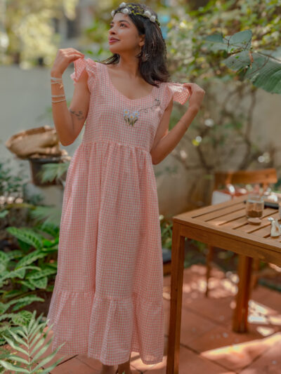 Gingham midi dress in peach
