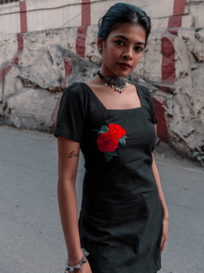 Short embroidered kurta cotton